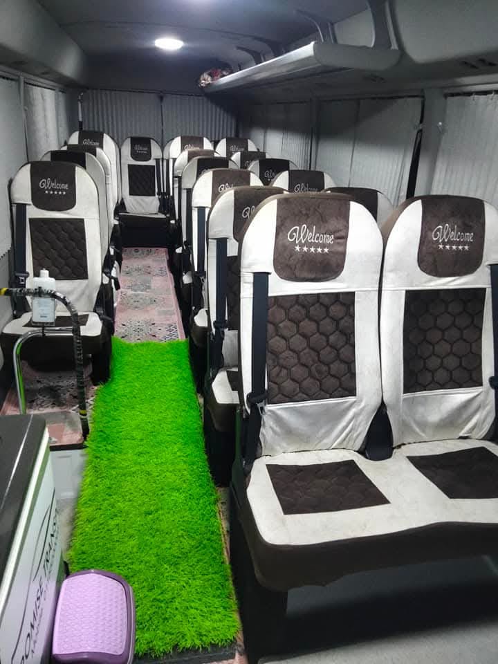 خدمة ليموزين الشركات