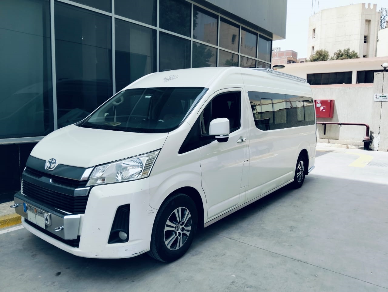 شركة ليموزين مطار برج العرب