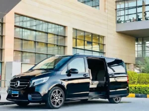 تغطية المؤتمرات والفعاليات في مصر: الدليل الشامل للخدمات اللوجستية الفاخرة من "سلّام ليموزين" 2026